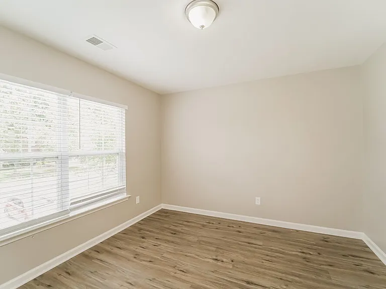 16826 Macanthra Dr — Photo 12