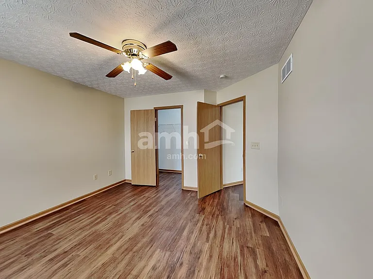 1083 Insco Loop — Photo 18