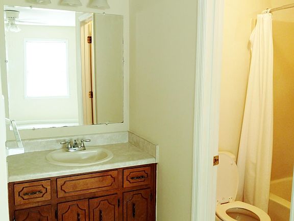 Bathroom In First Master bedroom