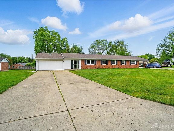 2nd image of 3517 Mary Ann Dr