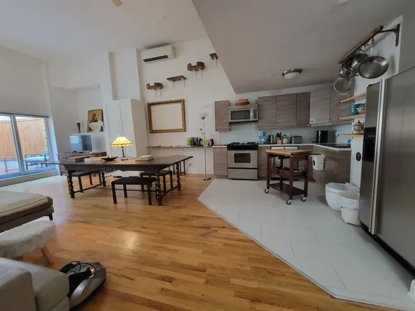 312 East 22nd Street image 2 of 5