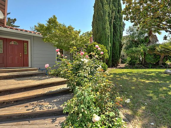 3rd image of 1485 De Palma Dr