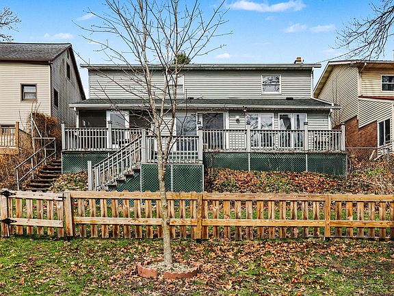2nd image of 573 River Rd