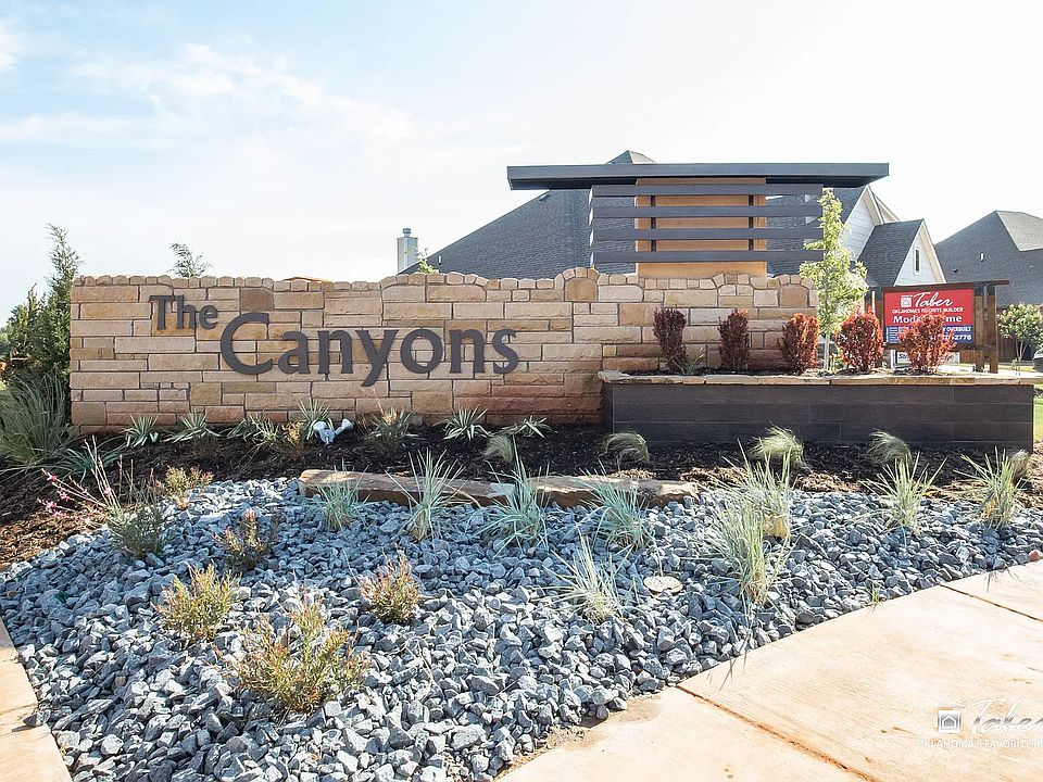 The Canyons just minutes from Turnpike entrance/exit