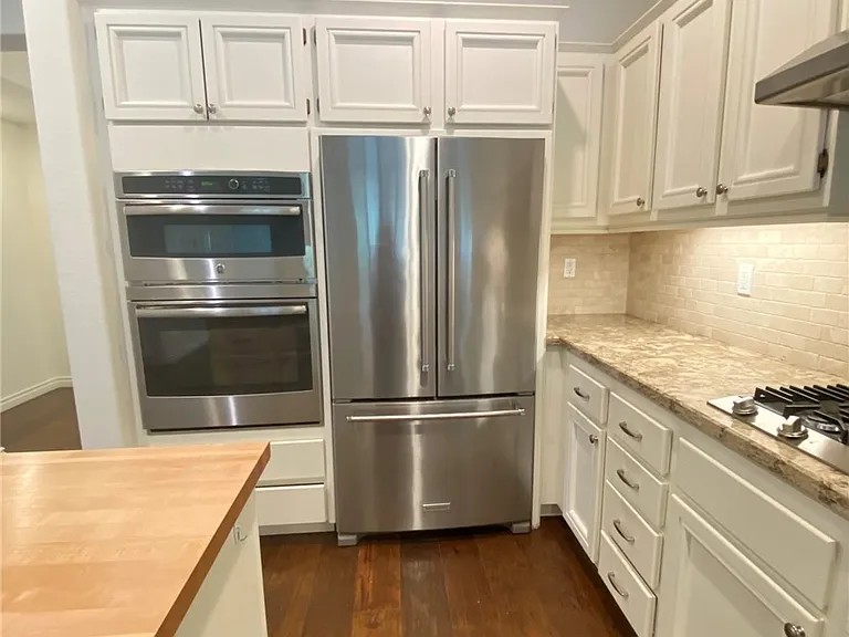2510 Renata Ct — Photo 12
