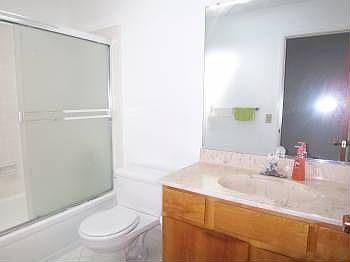4th image of 5867 Mission St APT 7