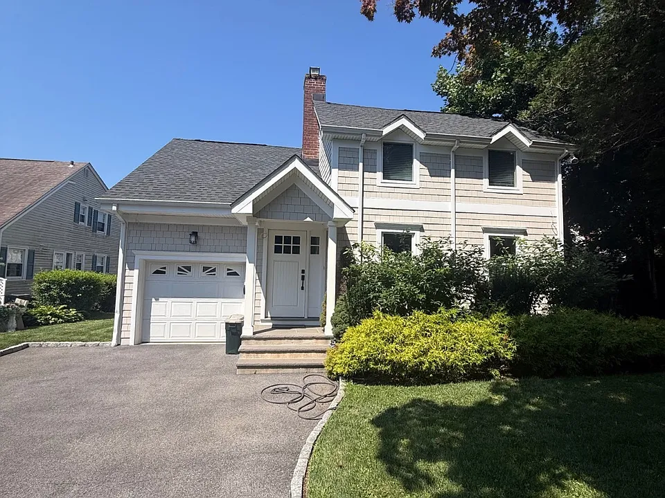 19 Lorraine Dr
