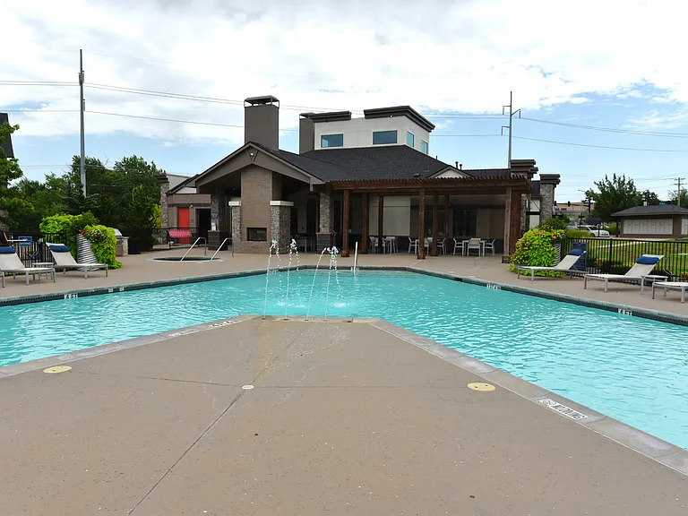 Legend V Apartments — Photo 23