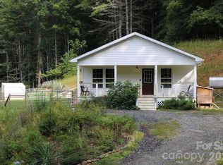 427 Hardscrabble Rd, Burnsville, NC 28714