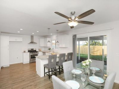 338 Plaza De Benito Juarez, Vista, CA, 92083