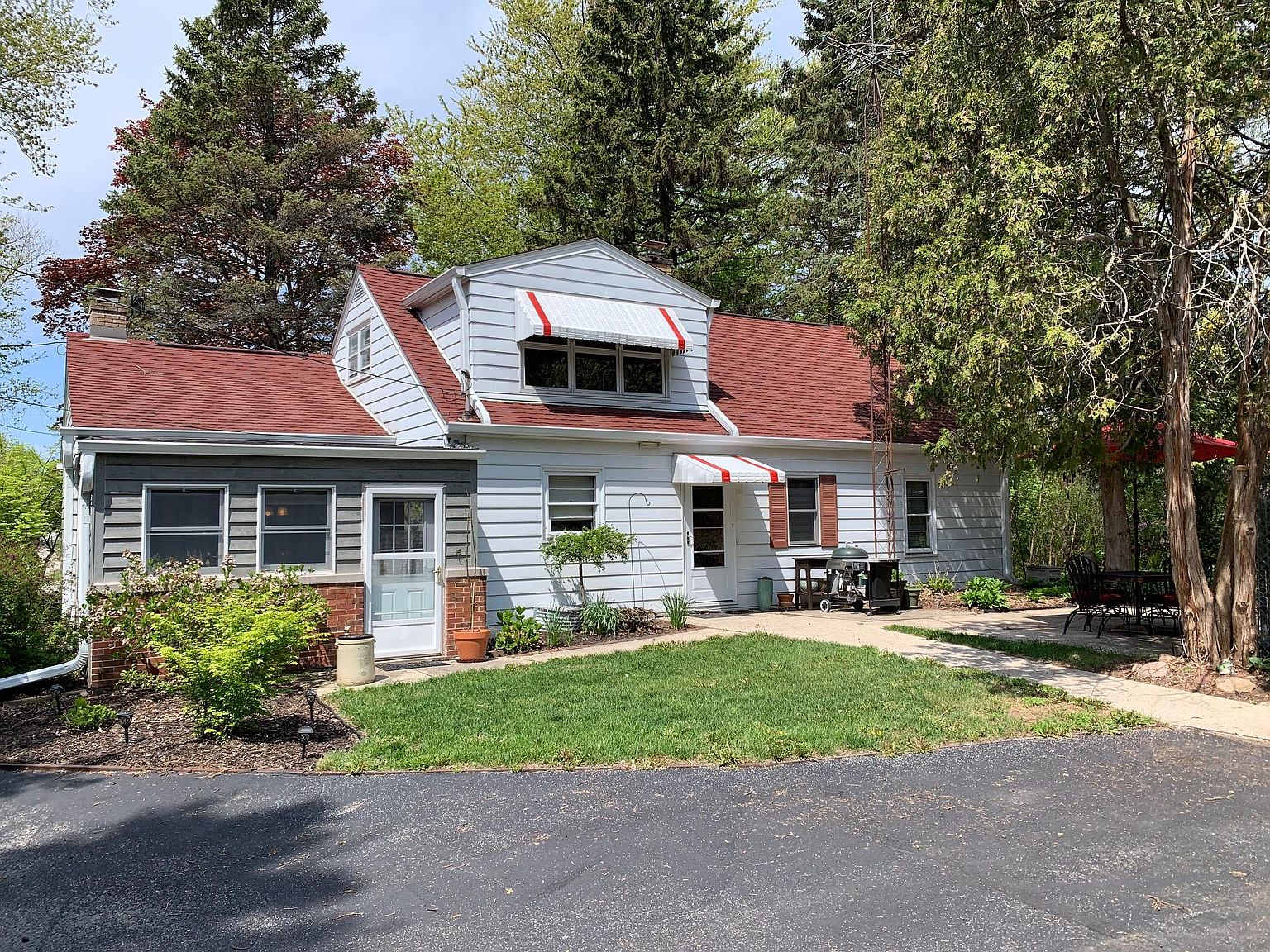 913 Emmertsen Rd S, Racine, WI 53406 Zillow