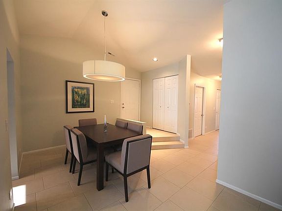 3rd image of 187 E Bluewater Ln