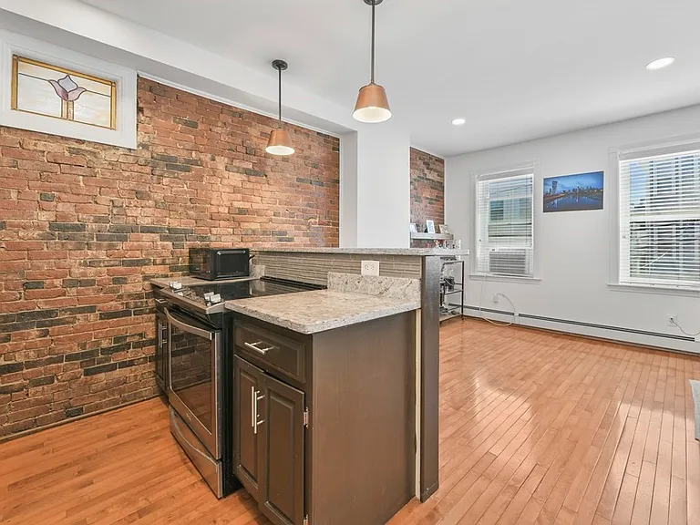 168 F St #3 — Photo 7