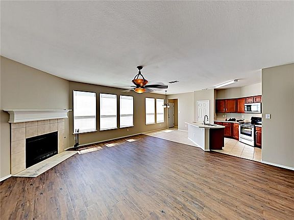 2nd image of 344 Bayberry Dr