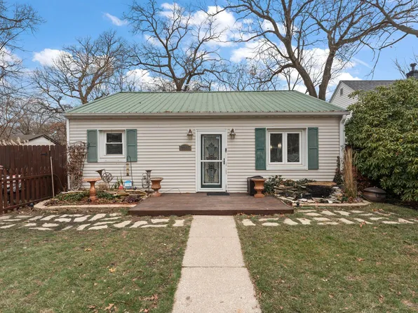 2760 Howard St, Lake Station, IN 46405