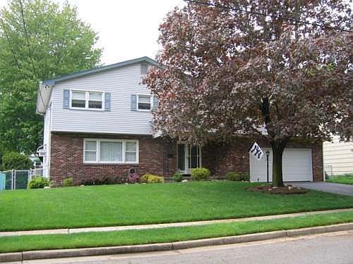 2nd image of 18 Bianculli Dr