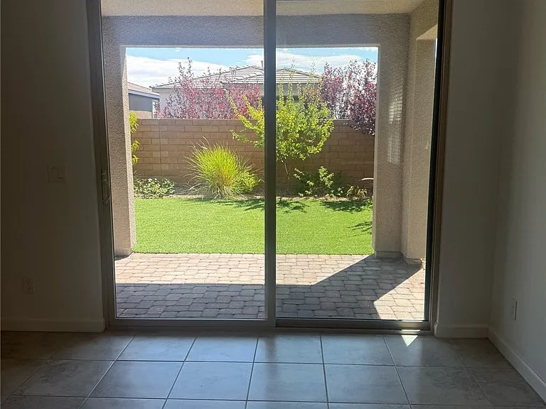 4146 Royal Melody Ct — Photo 11