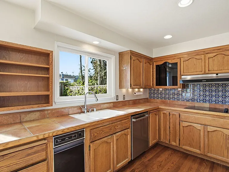 6137 Banner Dr — Photo 22
