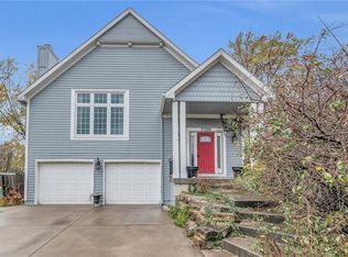 7728 NW Eastside Dr, Weatherby Lake, MO 64152