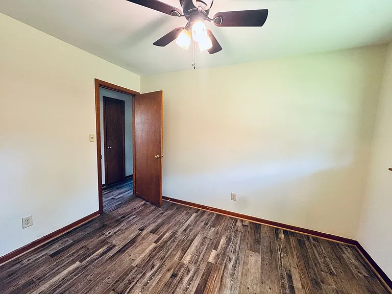 5930 Edgewood Ave — Photo 7