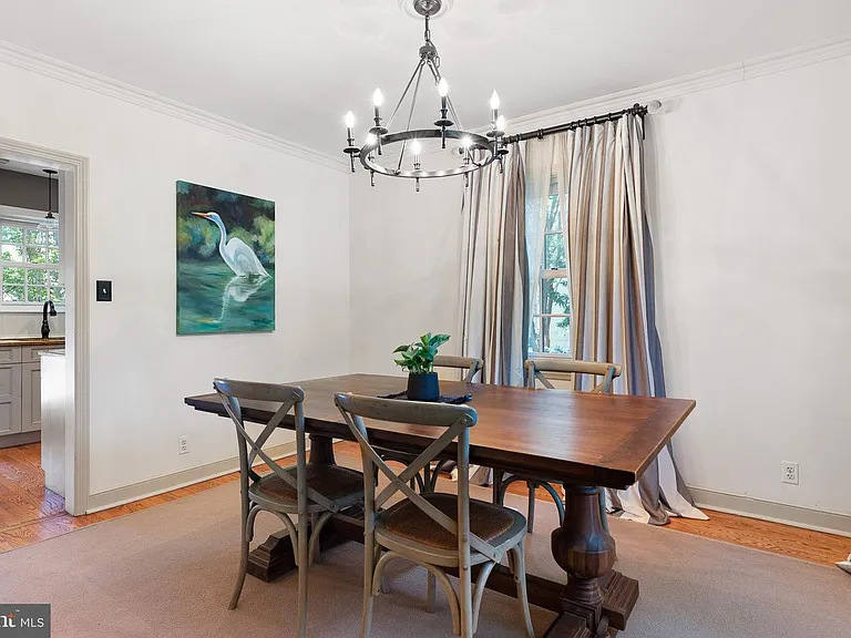 112 W Park Pl — Photo 7