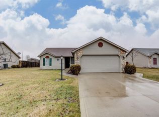 1402 Lori Lea St, Auburn, IN 46706