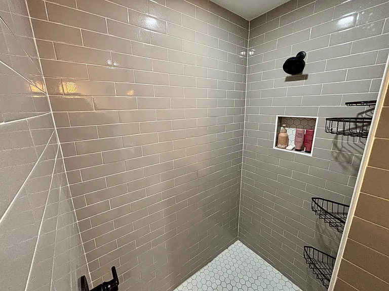 2409 Princeton Dr — Photo 24