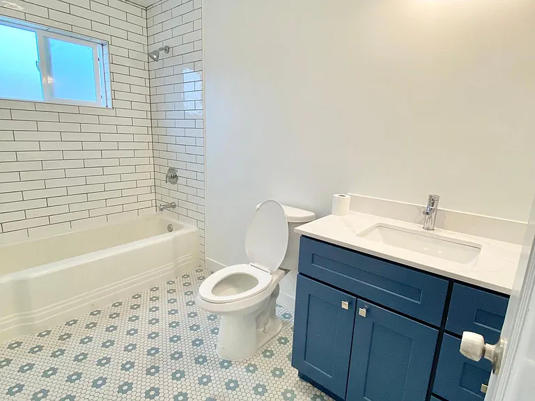 743 Kearney St — Photo 2