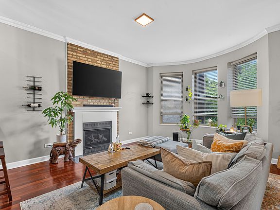 5th image of 6501 S Kimbark Ave #2S