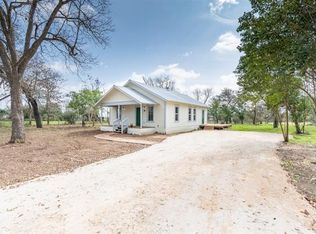 284 County Line Rd, Dale, TX 78616