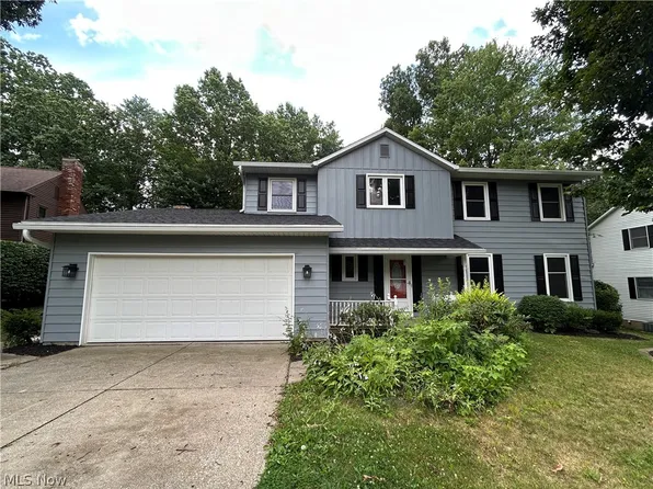 501 Red Rock Dr, Wadsworth, OH 44281
