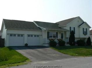 172 Jack Rabbit Ln, Ranson, WV 25438