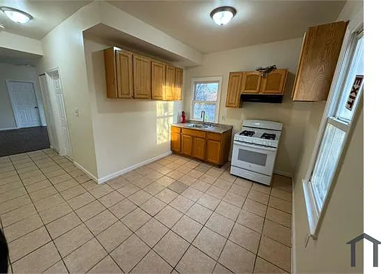 38 Park St #2 — Photo 1