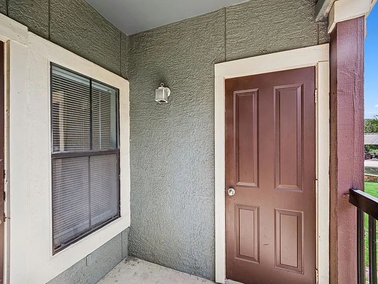 The Residences Of Holland Lake — Photo 14