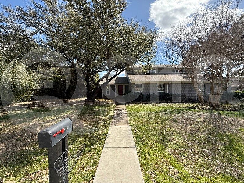 1st image of 7806 Village Trail Dr