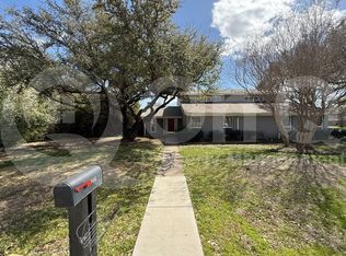 7806 Village Trail Dr, Dallas, TX 75254