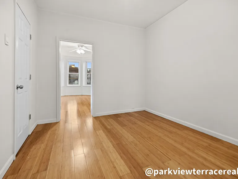 453 43rd St #3 — Photo 8