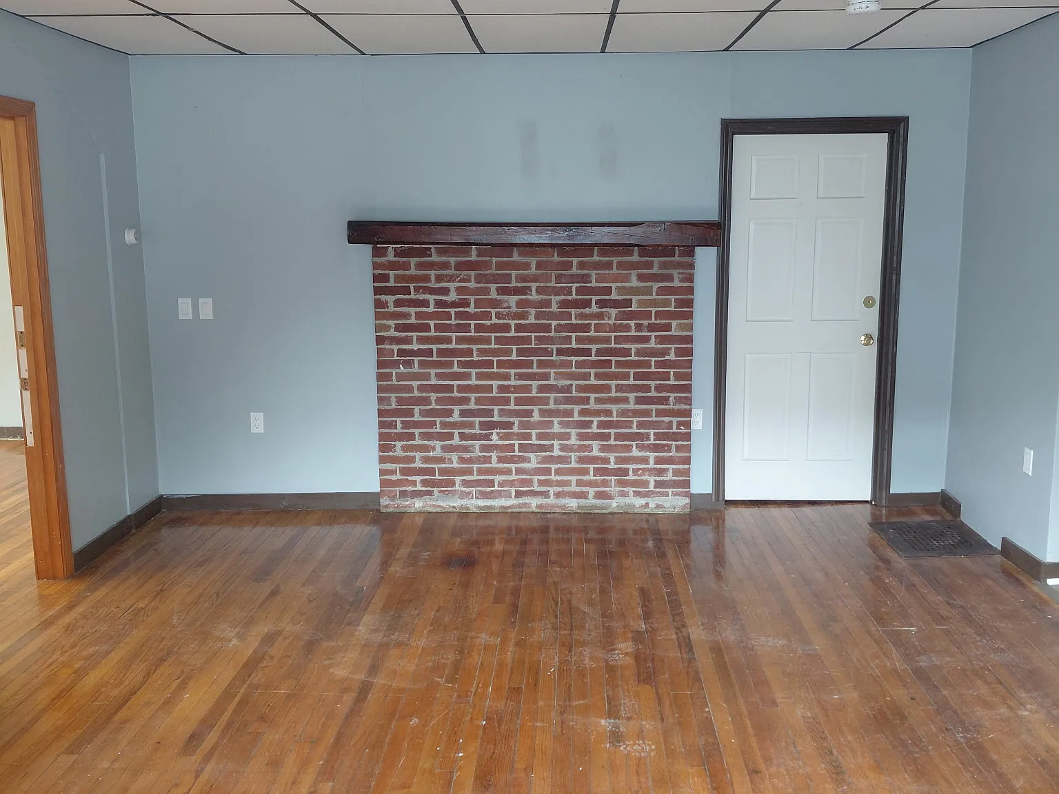 194 Cottage Street - 1 — Photo 3