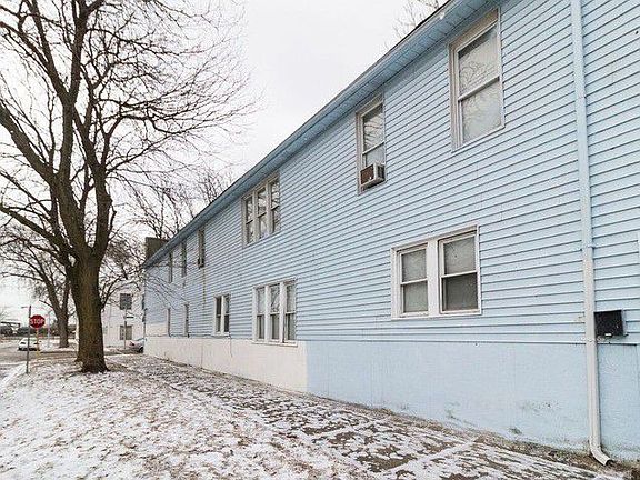 2nd image of 10804 S Hoxie Ave