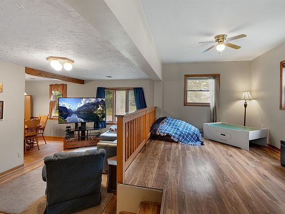 5th image of 3291 River Bend Dr