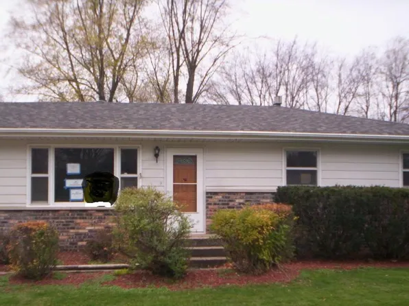 2492 Chestnut St, Portage, IN 46368