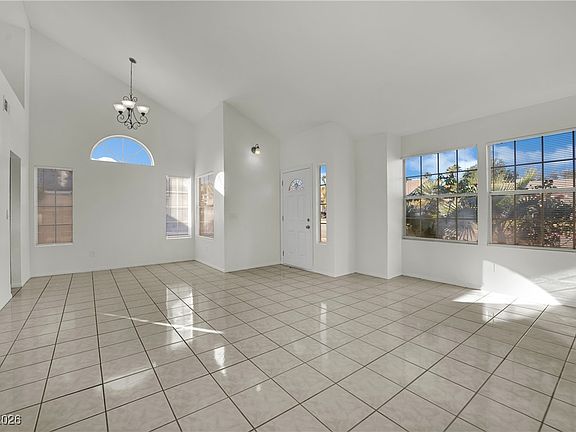 4th image of 2042 Angel Falls Dr
