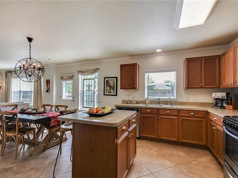 2206 John Tee Dr — Photo 16