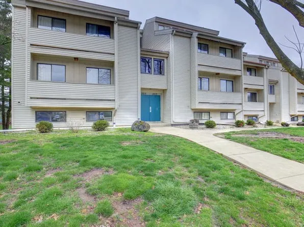2015 Melrose Dr APT B, Champaign, IL 61820
