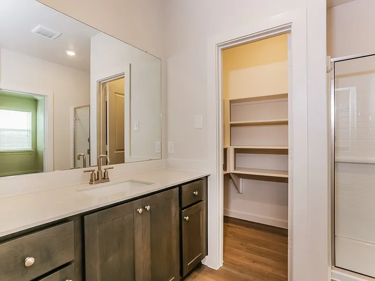 208 Julian Davis Dr — Photo 17