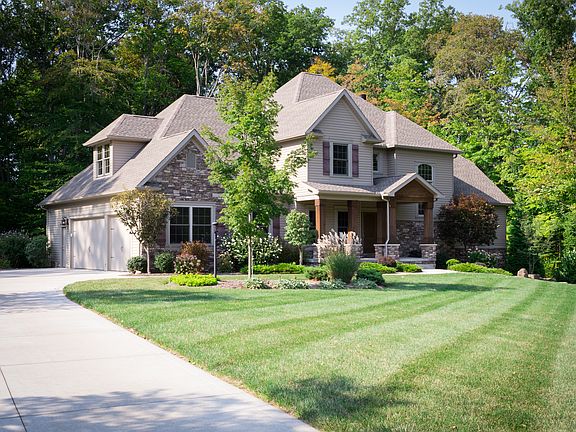 2nd image of 845 Kintz Woods Dr