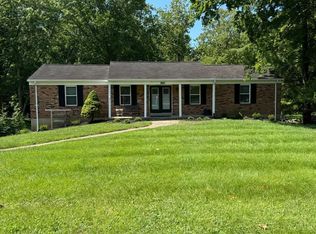 725 Maple Ridge Rd, Milford, OH 45150