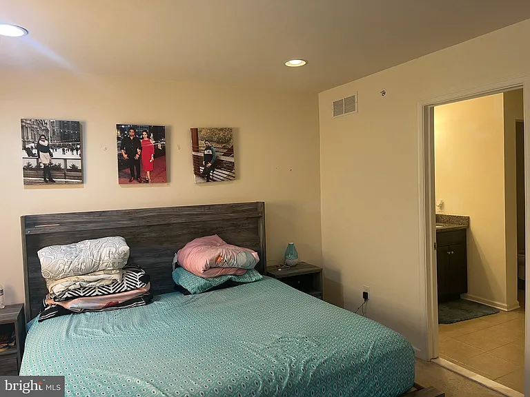 141 Graystone Dr — Photo 20