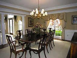 True banquet sized Dining Room