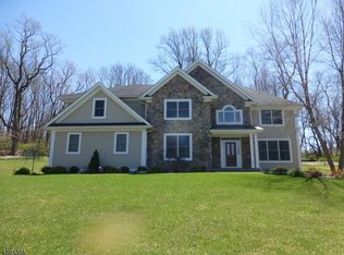 14 Stephensburg Rd, Port Murray, NJ 07865